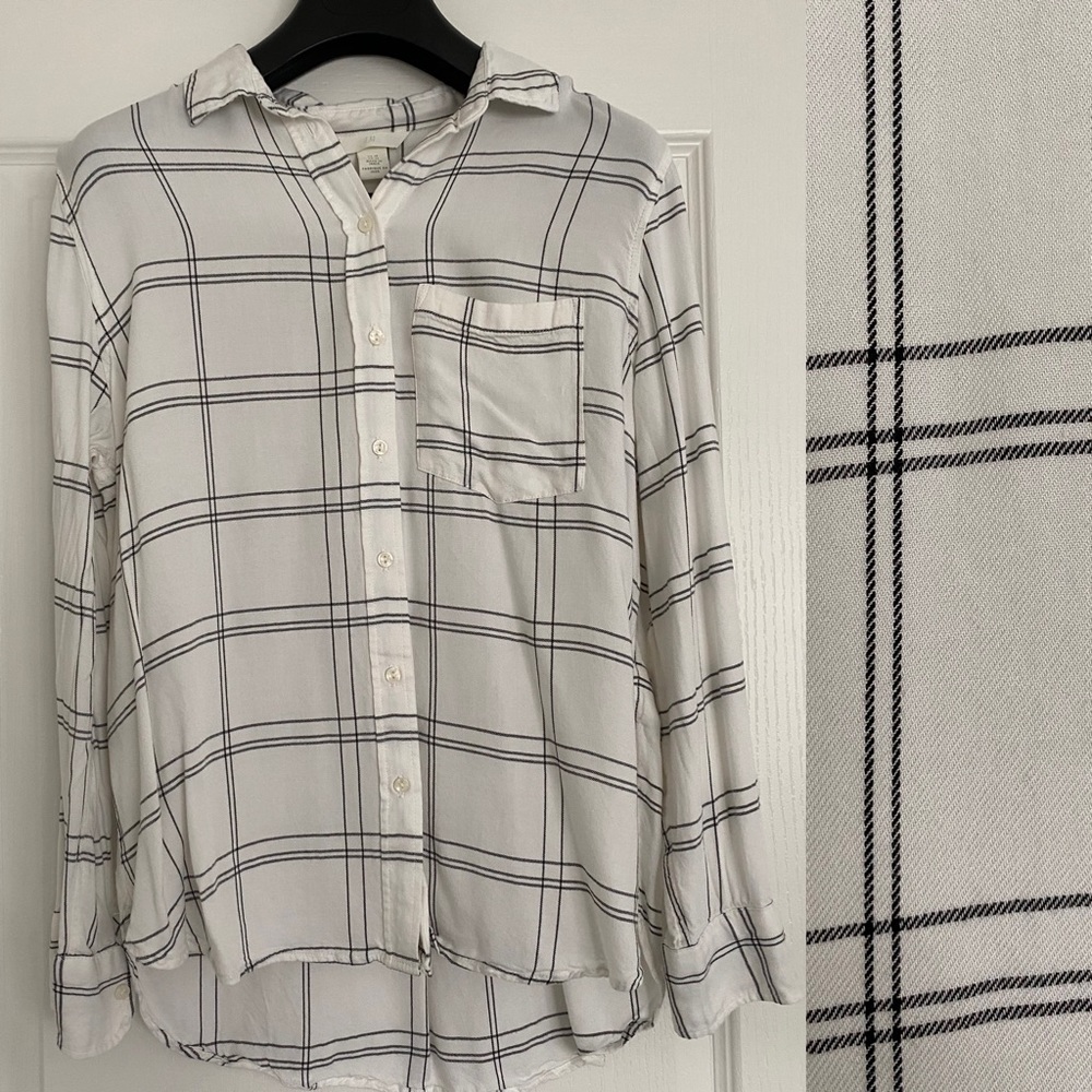 H&M | Natural White and Black Striped Collared Blouse Button Up